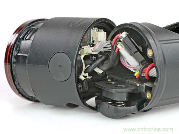 從電池到傳感器，完整拆解小米智能自行車