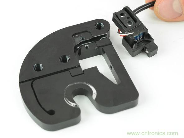 從電池到傳感器，完整拆解小米智能自行車