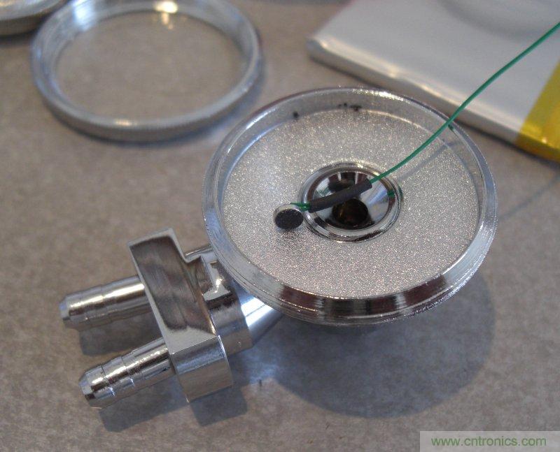 DIY萬(wàn)圣節(jié)道具：讓心跳出來(lái)！