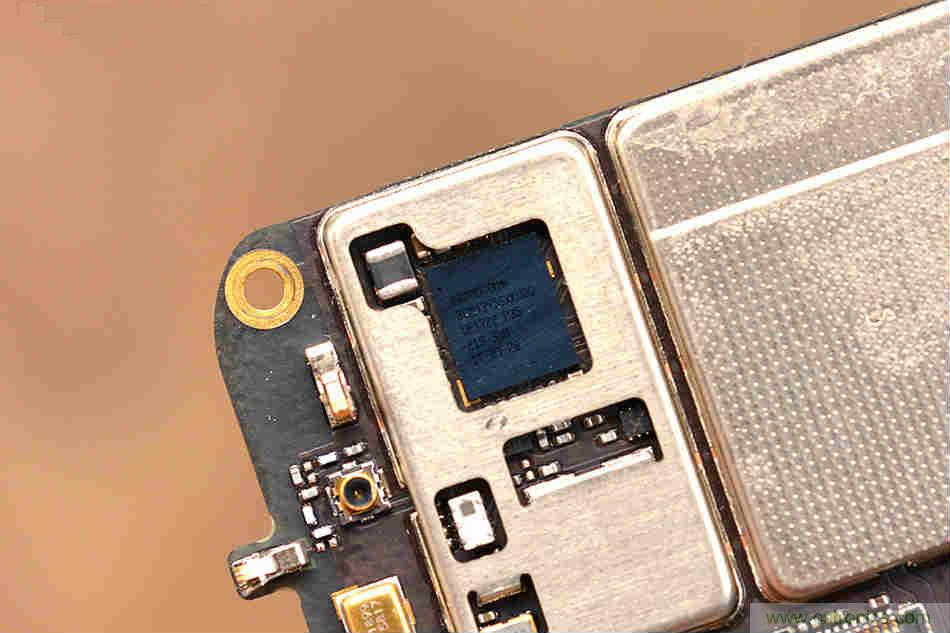 拆解魅族15 Plus：玩轉(zhuǎn)了新概念，但其工藝究竟如何？