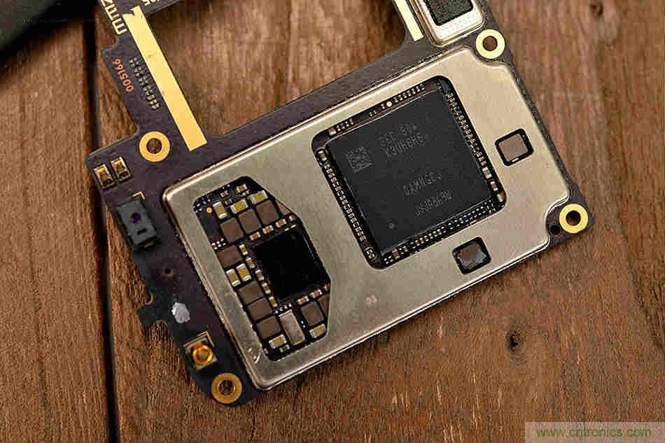 拆解魅族15 Plus：玩轉(zhuǎn)了新概念，但其工藝究竟如何？