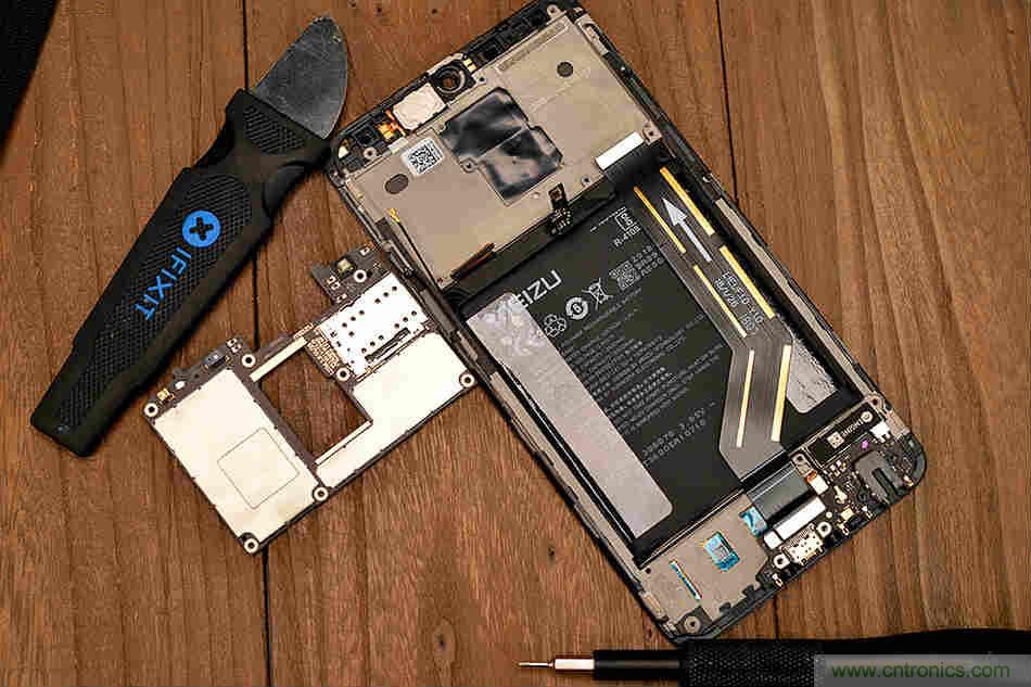 拆解魅族15 Plus：玩轉(zhuǎn)了新概念，但其工藝究竟如何？