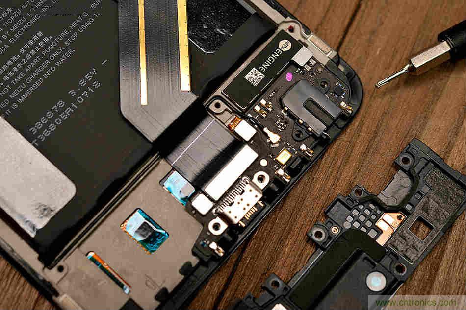 拆解魅族15 Plus：玩轉(zhuǎn)了新概念，但其工藝究竟如何？