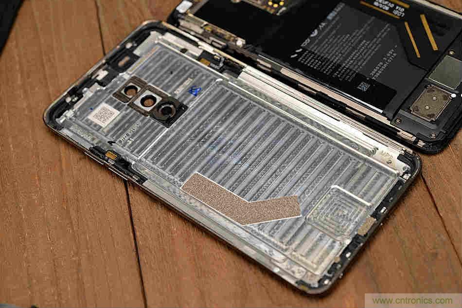 拆解魅族15 Plus：玩轉(zhuǎn)了新概念，但其工藝究竟如何？