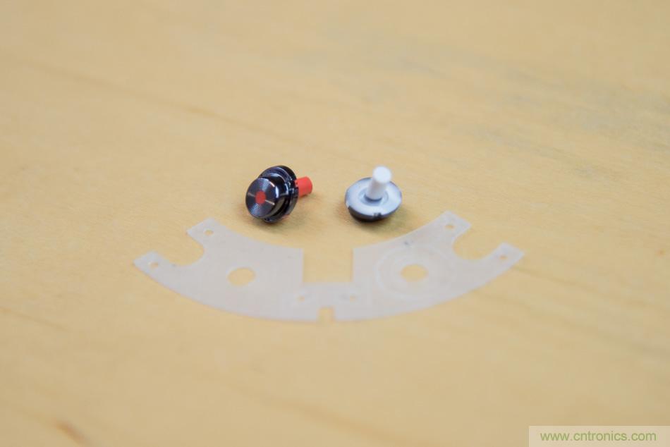 拆解戴森吹風(fēng)機(jī)：近三千元的價(jià)格貴在哪？