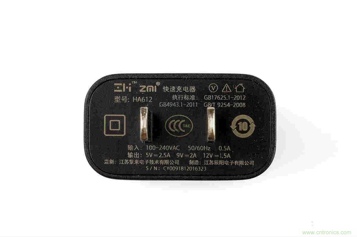 拆解對比：系出同門，小米、紫米無線充電器的差別有多大？