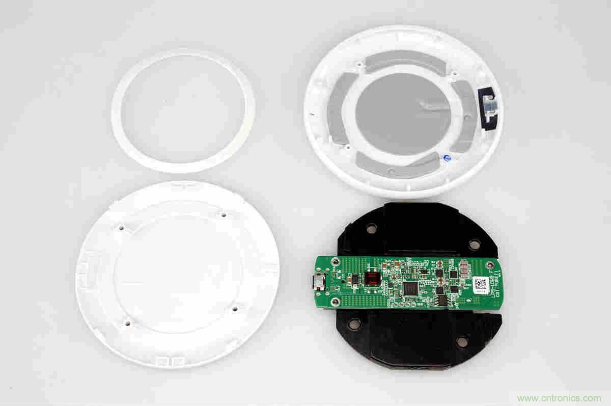 拆解對比：系出同門，小米、紫米無線充電器的差別有多大？