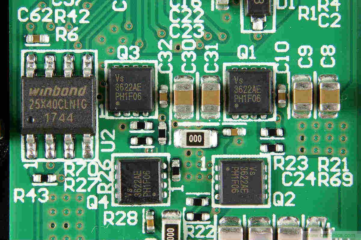 拆解對比：系出同門，小米、紫米無線充電器的差別有多大？