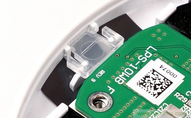 拆解對比：系出同門，小米、紫米無線充電器的差別有多大？