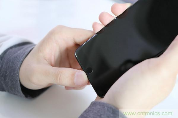 魅族M15拆解：做工精致，壓感Home鍵采用中國芯