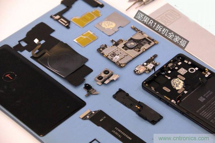 堅(jiān)果R1拆解：內(nèi)部設(shè)計(jì)究竟如何？