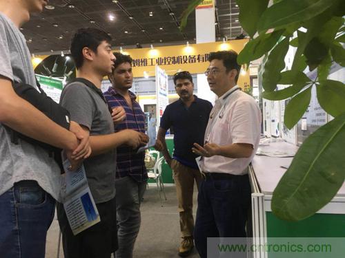 2018物博會(huì)：我愛(ài)方案網(wǎng)展區(qū)人氣高漲，吸引央企和地方官員高度關(guān)注