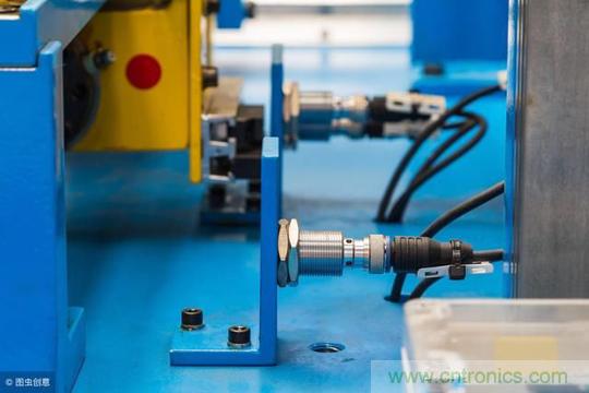 感應(yīng)電容超聲波，你都知道這些傳感器多大區(qū)別嗎？