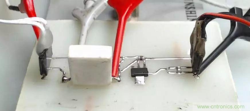 不錯的學(xué)習(xí)貼，低壓差降壓穩(wěn)壓電路設(shè)計