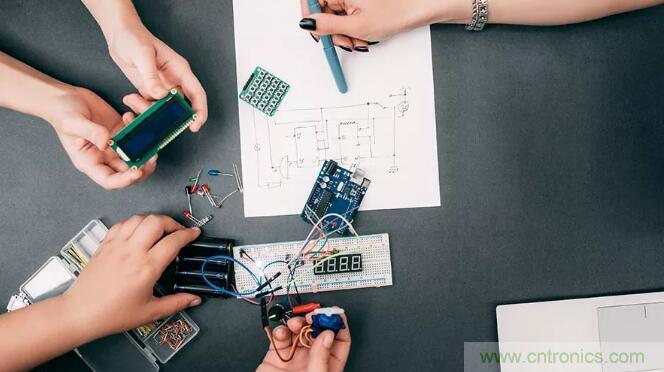 單片機(jī)上拉電阻、下拉電阻的詳解和選?。ㄒ唬? title=