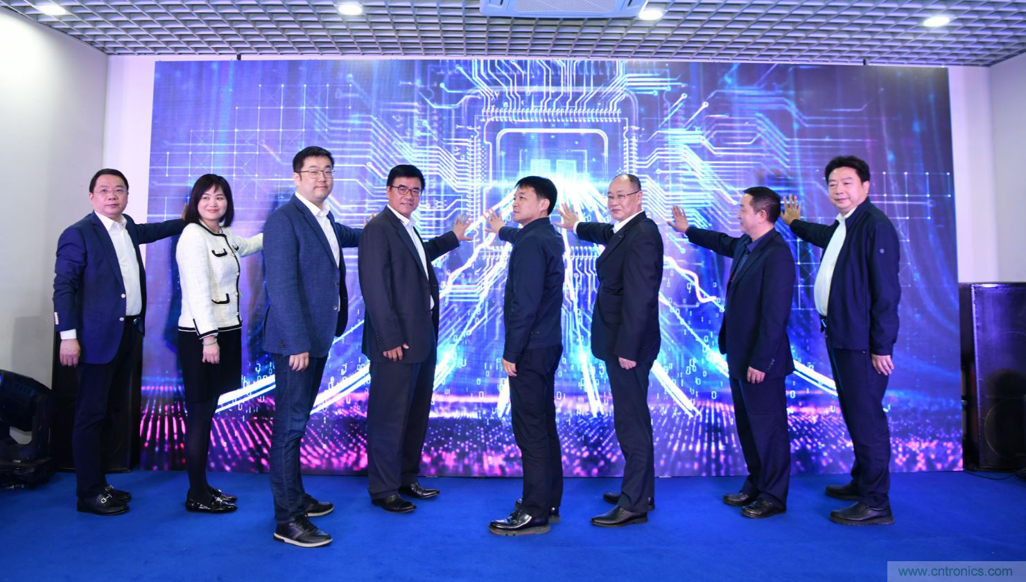 首家 7 納米車載芯片研發(fā)團(tuán)隊(duì)進(jìn)駐&ldquo;中國車都&rdquo;