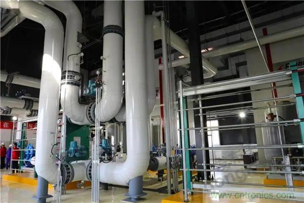 正泰行業(yè)創(chuàng)新發(fā)展峰會在內蒙古盛大啟幕 正泰行業(yè)創(chuàng)新發(fā)展峰會在內蒙古盛大啟幕