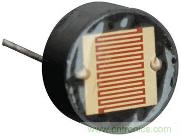 你有沒(méi)有試過(guò)用儀表放大器測(cè)量?jī)蓚€(gè)光源的相對(duì)強(qiáng)度？