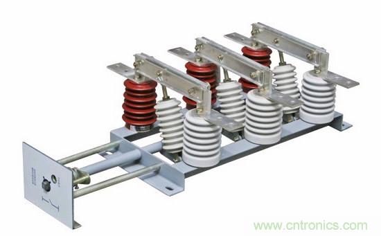 高壓斷路器的操作結(jié)構(gòu)有哪幾種？和隔離開(kāi)關(guān)有什么區(qū)別？