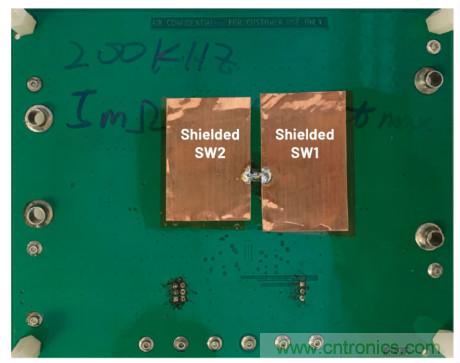 低輻射的4開關(guān)降壓-升壓型控制器布局&mdash;&mdash;單熱回路與雙熱回路