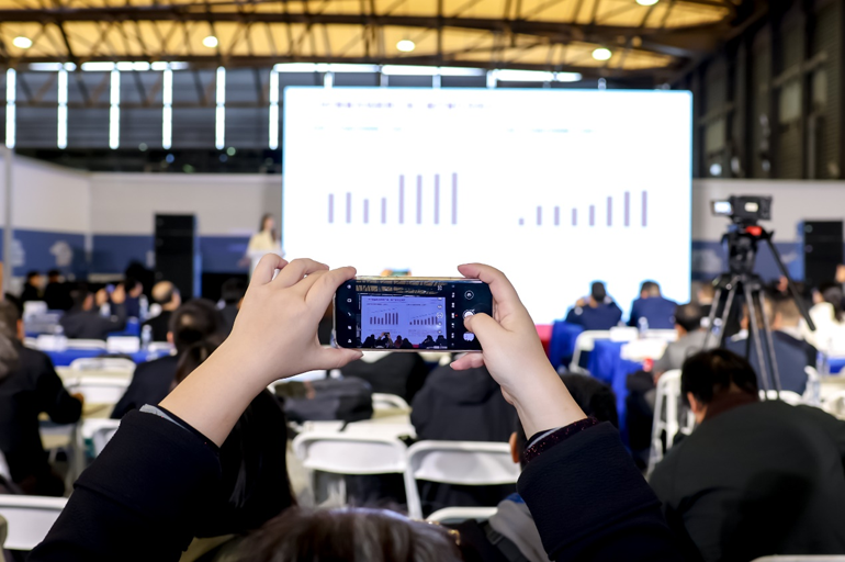 2025中國(guó)IC獨(dú)角獸論壇滬上啟幕，賦能半導(dǎo)體產(chǎn)業(yè)新未來(lái)