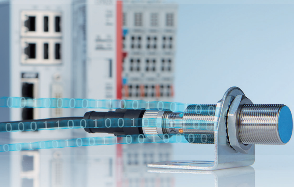 無需更換/拆除設備，這個直接將智能帶入邊緣的技術是？