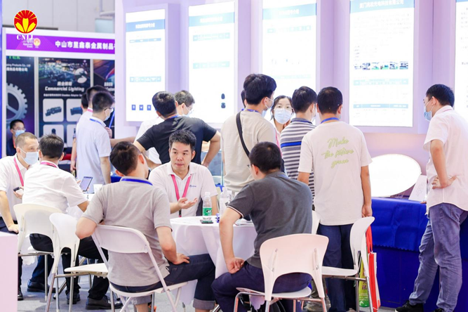 沉浸式體驗官招募中 ，2023寧波照明展觀展福利大放送！