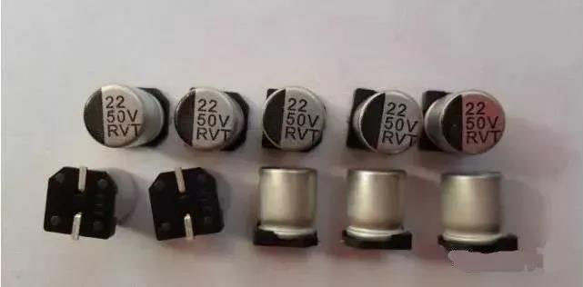 為什么鋁電解電容不能承受反向電壓？