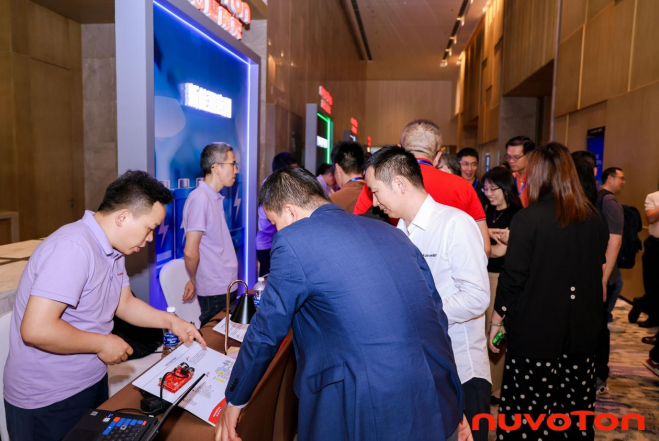 新唐科技以AI、新能源、汽車電子新品引領(lǐng)行業(yè)未來，巡回發(fā)布會完美收官！